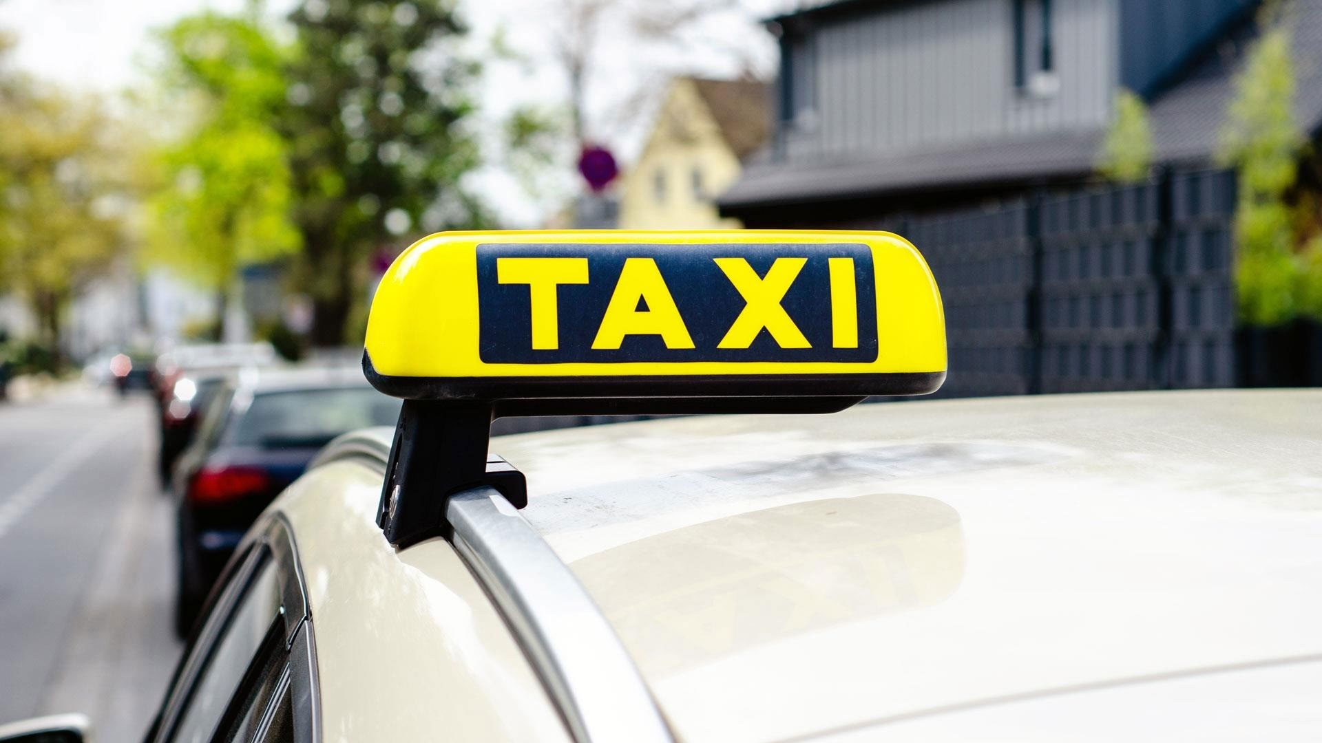 Taxi en Ponteareas para ir al aeropuerto